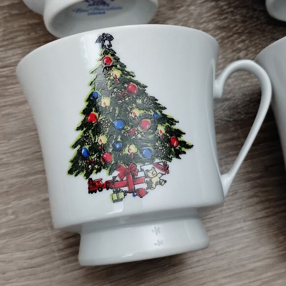 Trisa Stoneware Fine Porcelain Set of 4 Mugs Christmas Tree Festive - Picture 4 of 9